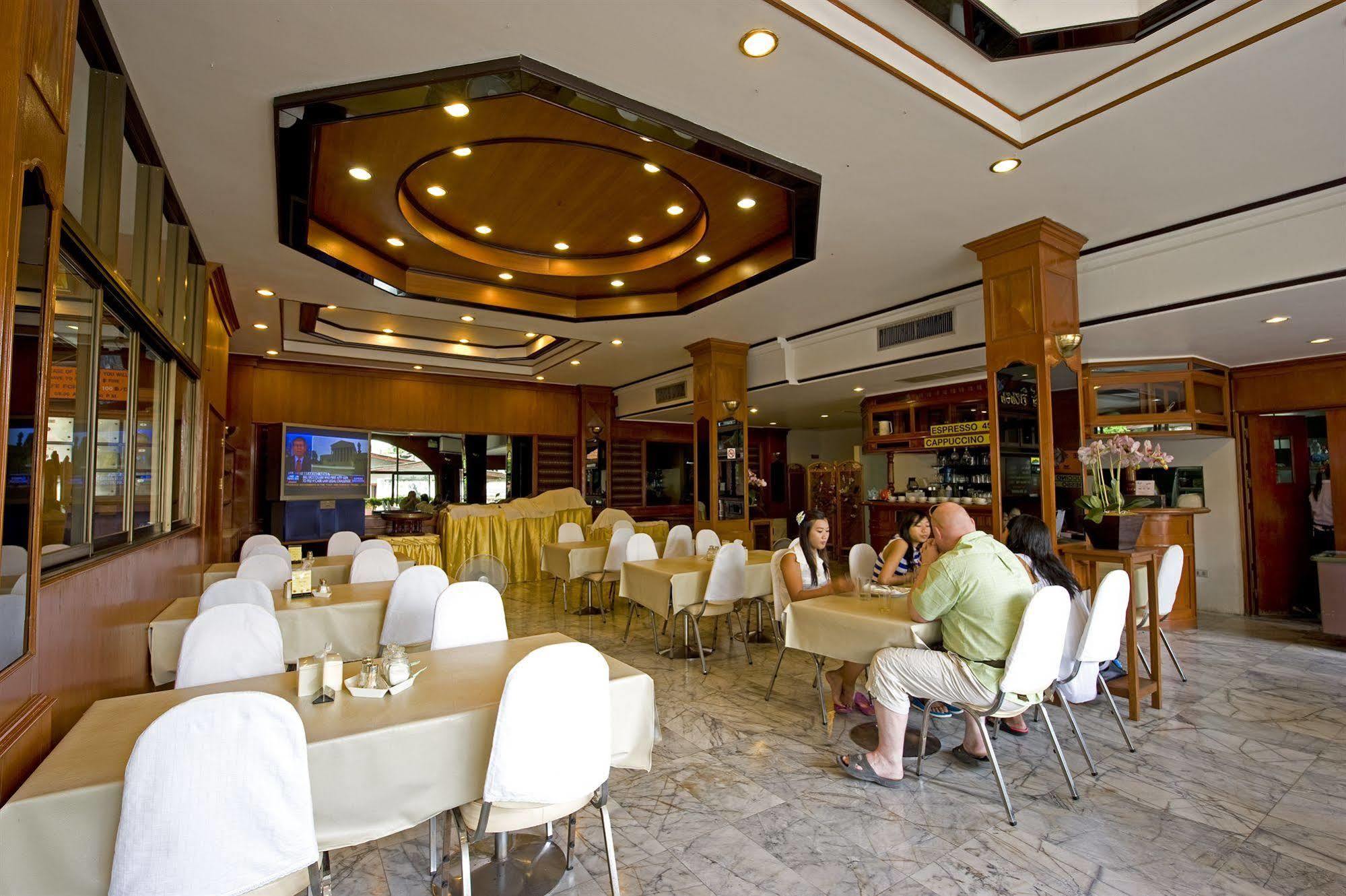 Super Oyo 1096 Winner Inn Hotel Чиангмай Экстерьер фото